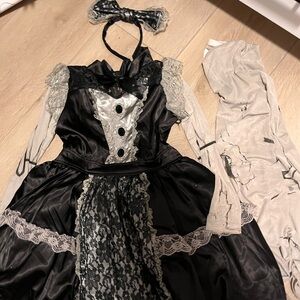 Broken doll costume size 8-10 child